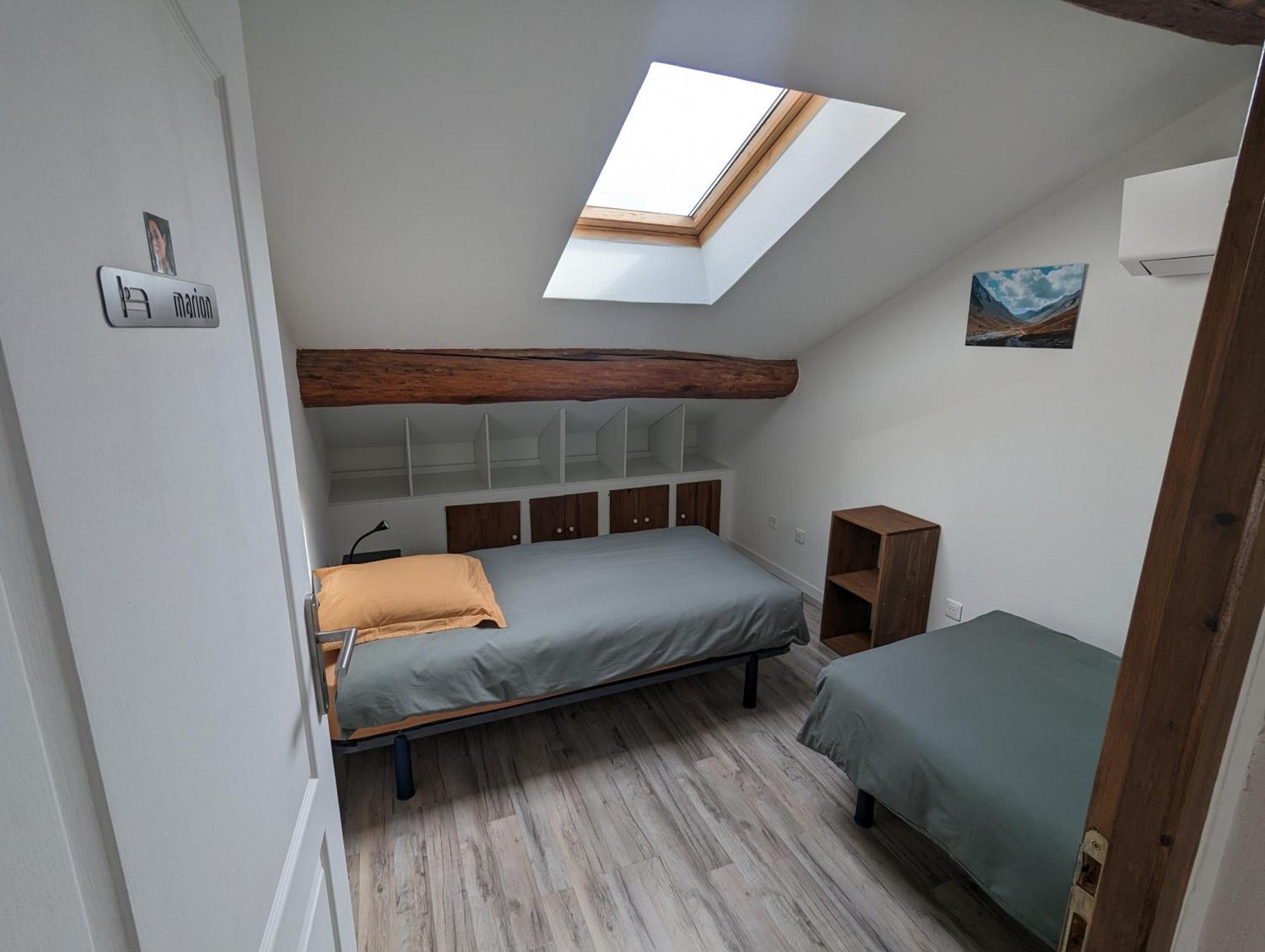 Le Cinoche, Cocon Sous Les Toits Apartment Понт-де-Во Екстериор снимка